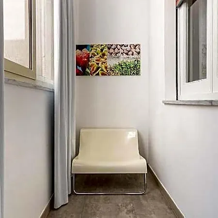 L'uomo E Il Mare Bed & Breakfast 3*