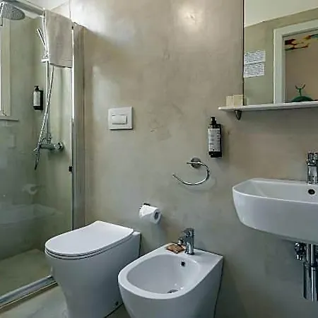 L'uomo E Il Mare Bed & Breakfast 3*