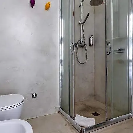 L'uomo E Il Mare Bed & Breakfast 3*